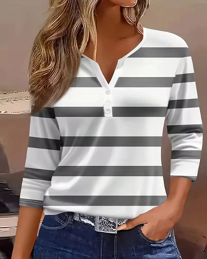 Hanne – Blouse met strepen en knoopjes