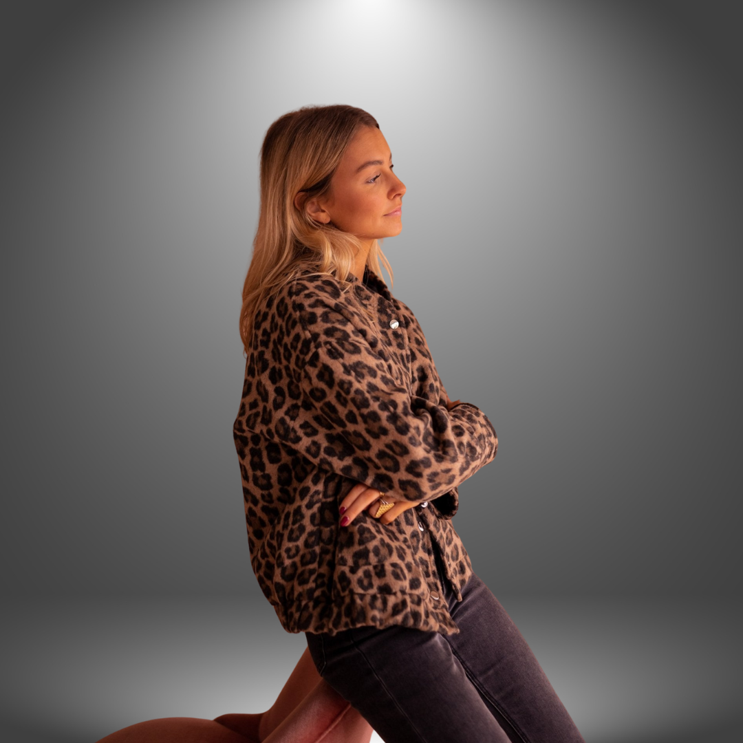 Alice | handgemaakte jas met luipaardprint