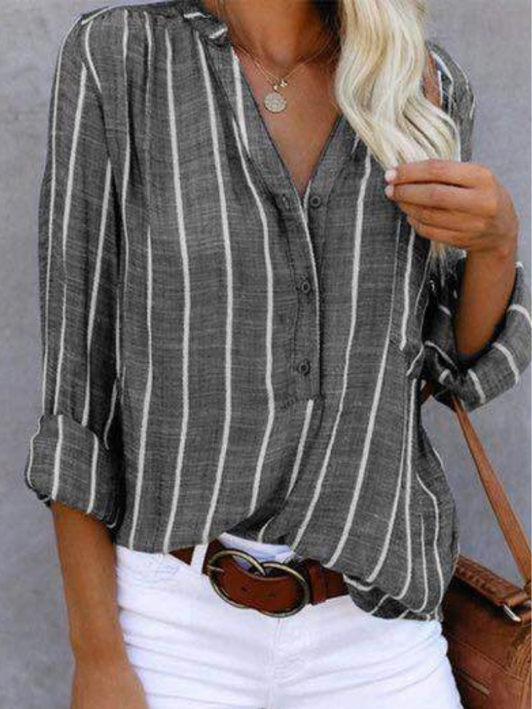 Lena – Gestreepte blouse met knopen