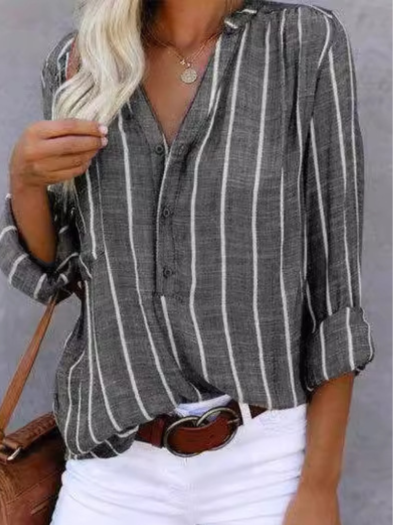 Lena – Gestreepte blouse met knopen
