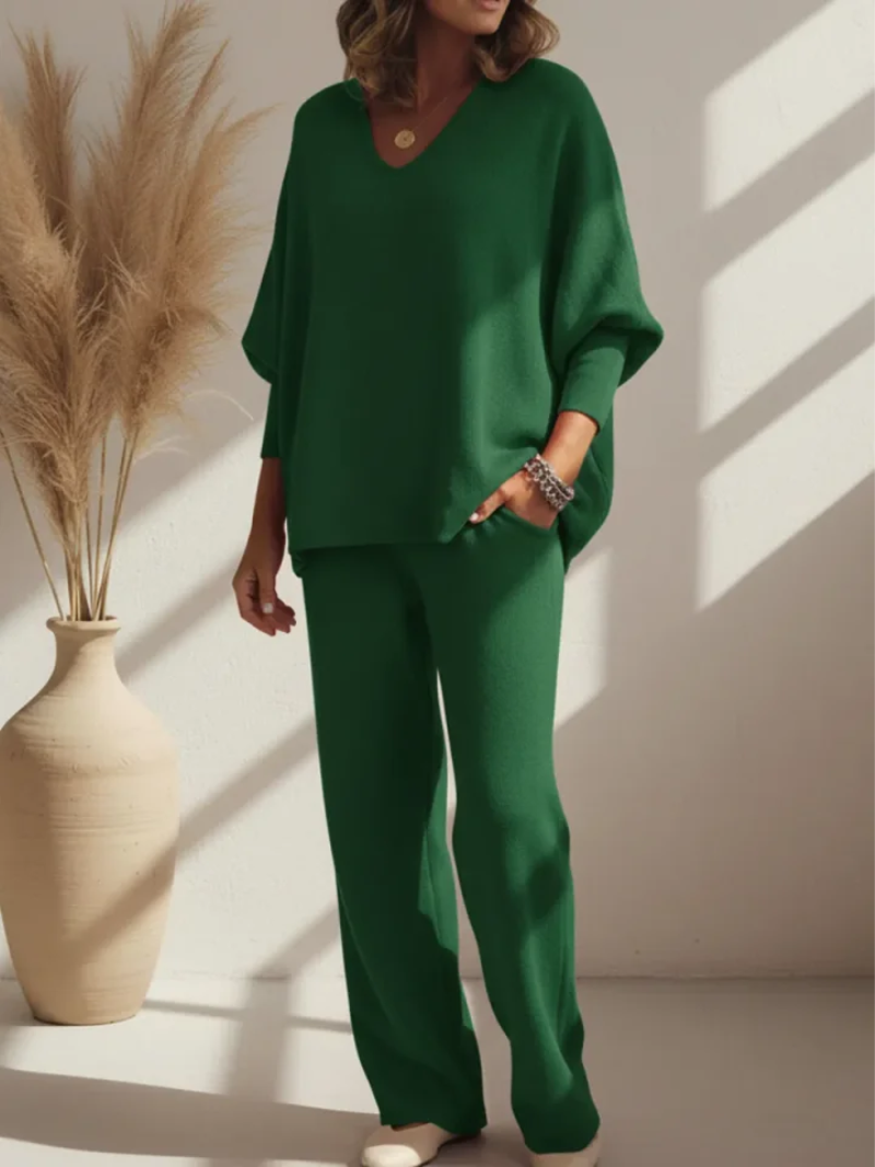 Nina – Set met V-hals top en broek