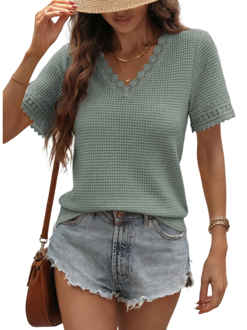 Mila – Elegante blouse met V-hals