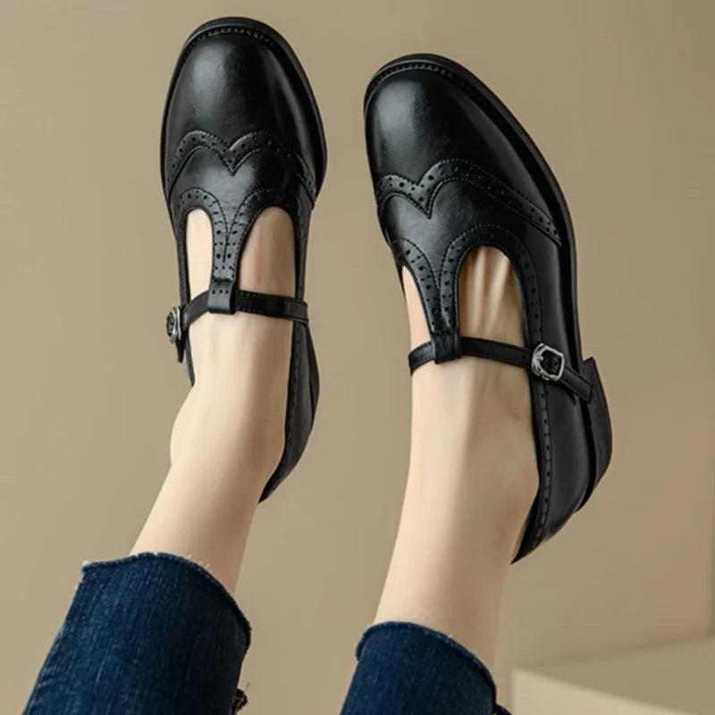 Elegante T-Strap Mary Janes