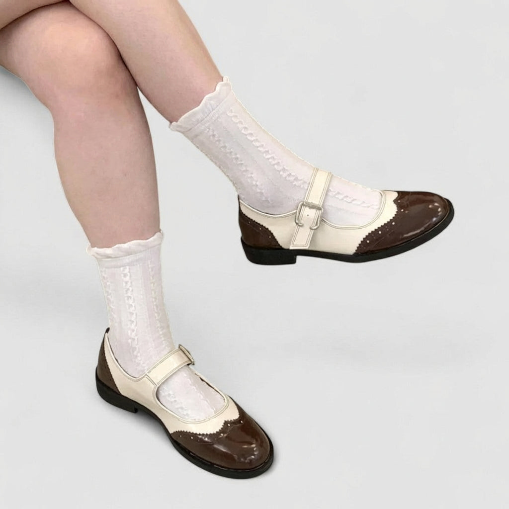 Laura | Mary Jane Schoenen
