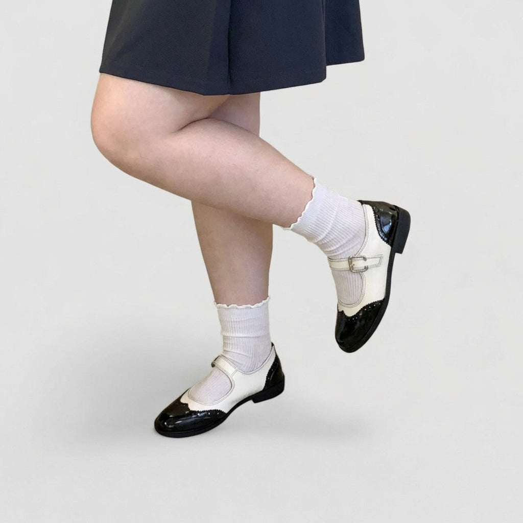 Laura | Mary Jane Schoenen