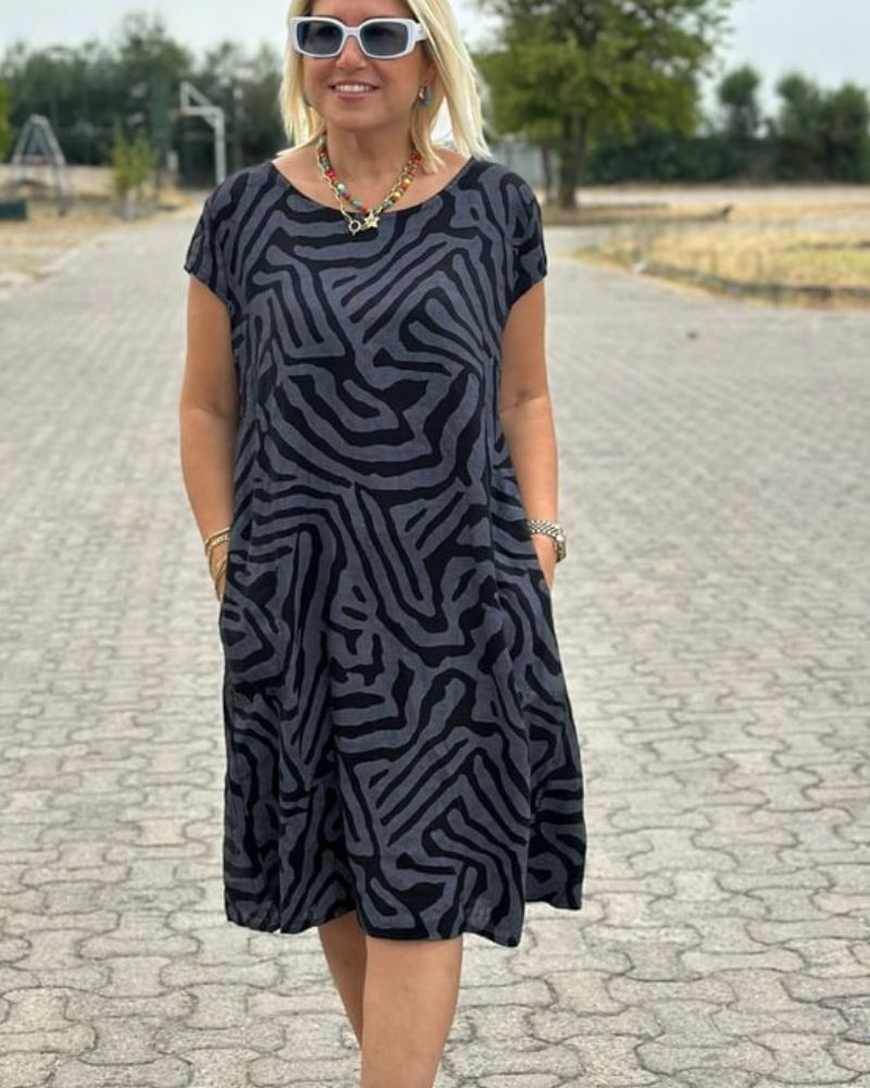 Nelia – Jurk met ronde hals en patroon