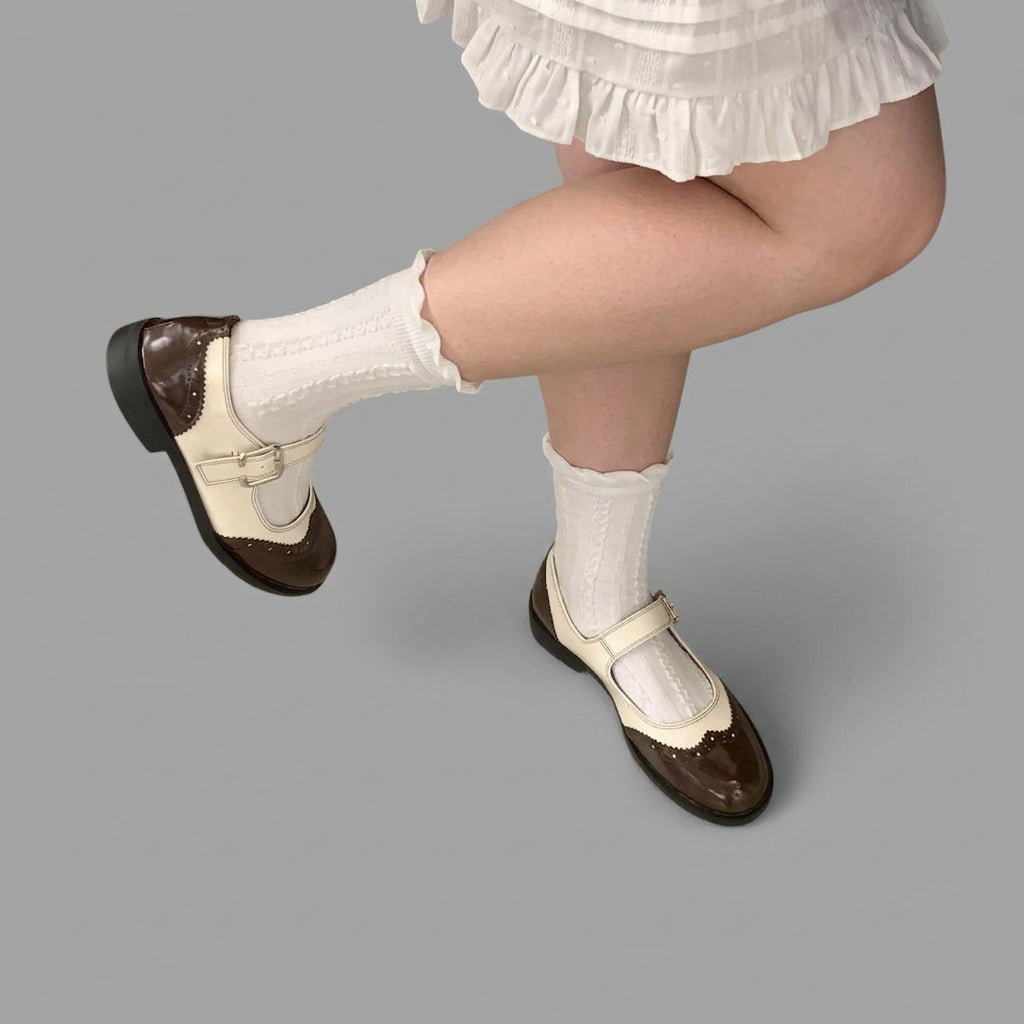 Laura | Mary Jane Schoenen